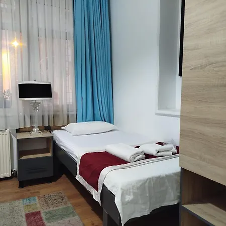Sefa Deluxe Old 3*
